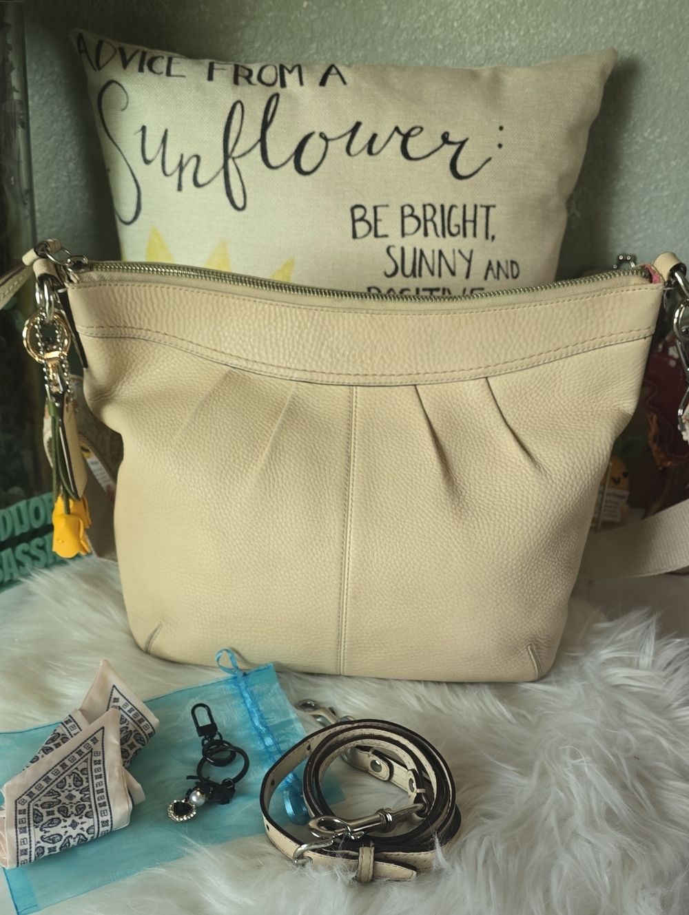 Coach Pebbbled Leather Classic Cream And Guitar Strap